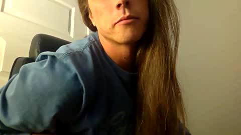 Snapshot of dukesky29 chatting on 11.16.25 Dukeee online show from 11.16.25