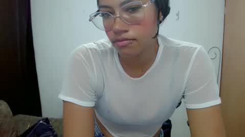 dulce2415 online show from 04.19.26