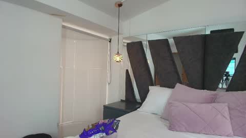 Snapshot of dulce__candy_ chatting on 11.09.25 Dulce Candy online show from 11.09.25