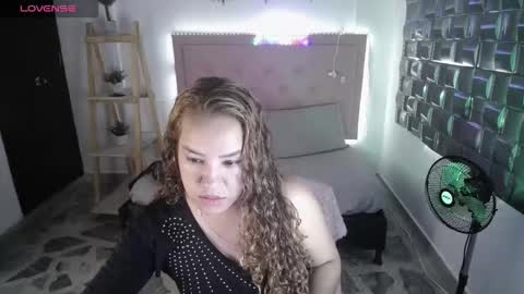 dulce__lovee online show from 12.20.25