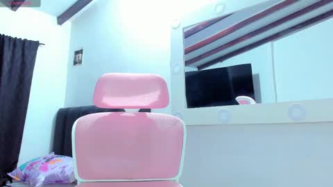 Snapshot of dulce_acosta chatting on 02.23.25 Dulce online show from 02.23.25