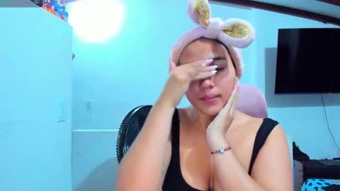 Snapshot of dulce_acosta chatting on 09.17.25 Dulce online show from 09.17.25