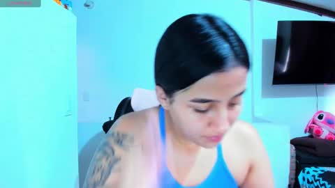 Snapshot of dulce_acosta chatting on 09.19.25 Dulce online show from 09.19.25