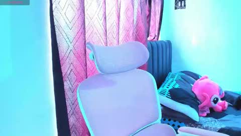 Dulce  online show from 10.23.25