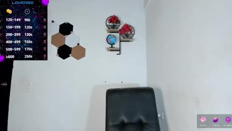 Snapshot of dulce_amor chatting on 05.19.26 Dulce online show from 05.19.26