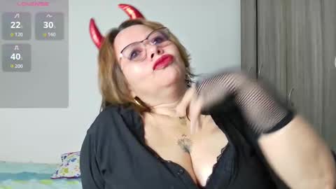 Snapshot of dulce_anahi_ chatting on 10.31.25 Im Dulce online show from 10.31.25