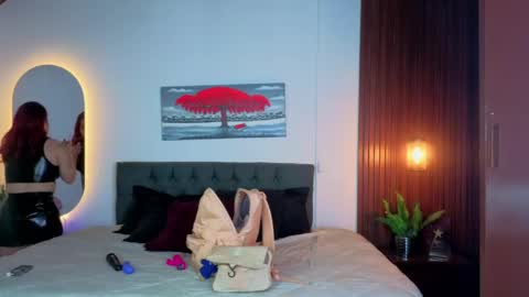 Snapshot of dulce_charlottee chatting on 05.20.26 DULCE online show from 05.20.26