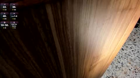 Snapshot of dulce_kitty13 chatting on 11.04.25 Kitty online show from 11.04.25