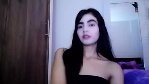 dulce_lucero online show from 12.19.24