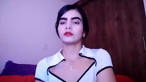 dulce_lucero online show from 01.04.25