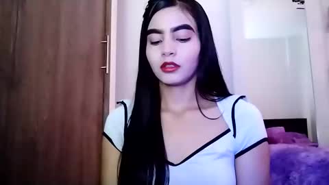 dulce_lucero online show from 02.16.25