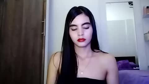 dulce_lucero online show from 03.04.25