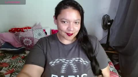 Snapshot of dulce_mmaria chatting on 05.27.26 dulce online show from 05.27.26