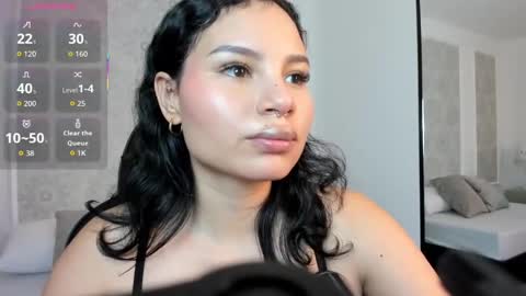 Snapshot of dulce_natyy chatting on 10.10.25 N A T Y online show from 10.10.25