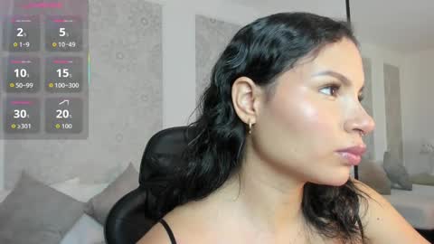 Snapshot of dulce_natyy chatting on 10.21.25 N A T Y online show from 10.21.25