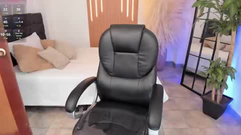 NICOLLE online show from 07.18.26