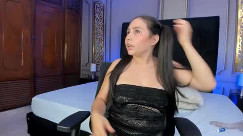 Dulce  online show from 02.15.26