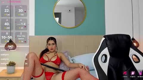 V I C T O R I A online show from 02.28.25