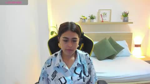 V I C T O R I A online show from 03.04.25
