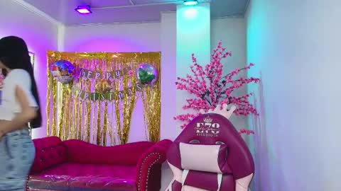 dulce_viioleta online show from 12.23.25