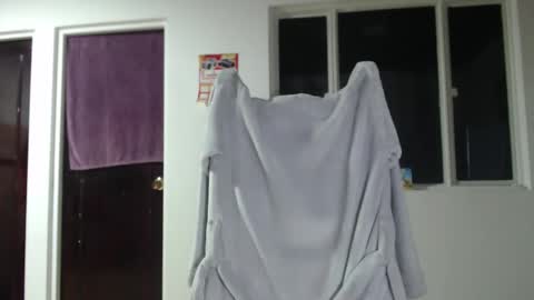 Snapshot of dulceisabellax chatting on 01.28.25 dulceisabellax online show from 01.28.25