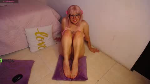 Snapshot of dulcerose01 chatting on 03.03.25 Dulce Rose online show from 03.03.25