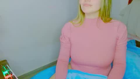 Juliana and online show from 11.19.25