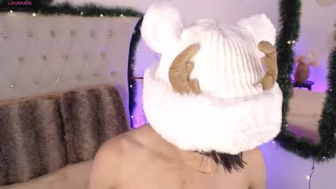 Dulcey online show from 12.23.25