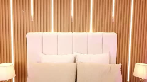 Dulcey online show from 02.22.26