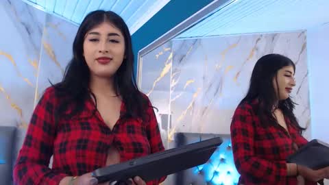 Abril Cruz online show from 09.12.25