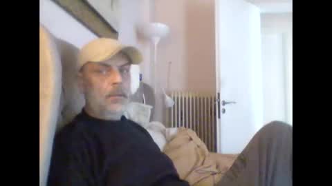 Snapshot of dumaeros77 chatting on 01.01.25 Duma online show from 01.01.25