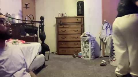 dumptrucksnfrontbutts online show from 03.28.26