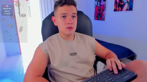 Snapshot of dunkan_kravitz chatting on 02.12.26 Dunkan Kravitz online show from 02.12.26