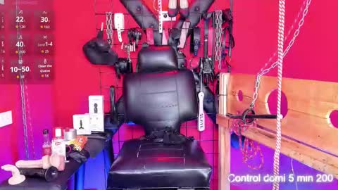 Snapshot of dunnadan_bms chatting on 10.17.25 dunnadan_bms online show from 10.17.25