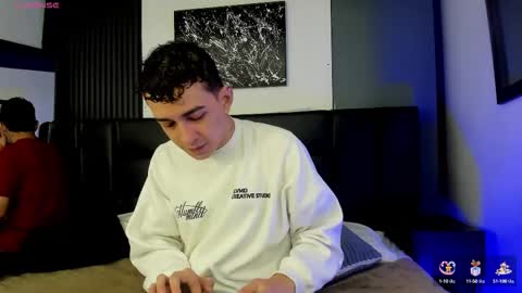 Snapshot of duolust chatting on 10.02.25 Thomas and Noah online show from 10.02.25