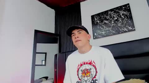 Snapshot of duolust chatting on 10.14.25 Thomas and Noah online show from 10.14.25