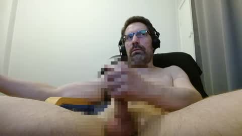 Snapshot of durden69_ chatting on 04.14.26 Durden69 online show from 04.14.26