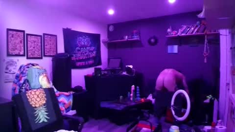 Snapshot of durfmanx chatting on 11.16.25 durfmanX online show from 11.16.25