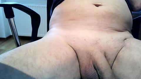 Snapshot of duria17 chatting on 09.24.25 duria17 online show from 09.24.25