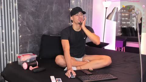 Duriel online show from 01.09.25