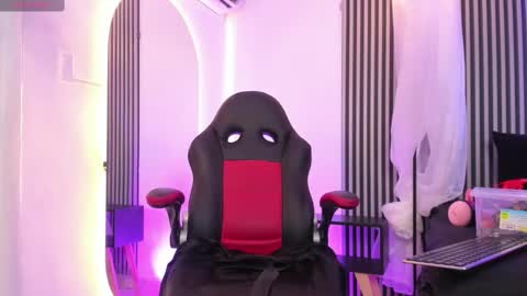 Duriel online show from 02.11.25