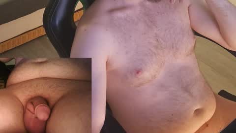 Snapshot of durin_ chatting on 01.15.26 Durin online show from 01.15.26