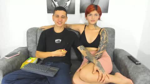 Snapshot of dust_couple chatting on 05.27.26 Nicolle y Julian online show from 05.27.26