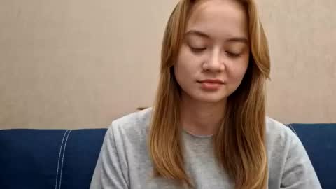 Alisa online show from 09.17.25