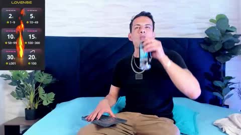 Dustin Sonne online show from 10.21.25