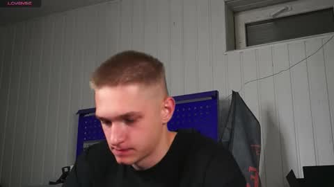 Snapshot of dustyn_fox chatting on 10.15.25 Dustyn online show from 10.15.25