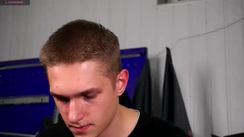 Snapshot of dustyn_fox chatting on 11.01.25 Dustyn online show from 11.01.25