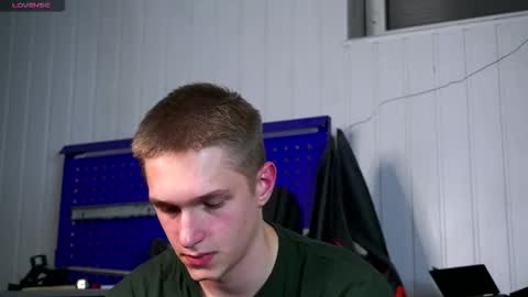 Snapshot of dustyn_fox chatting on 11.05.25 Dustyn online show from 11.05.25