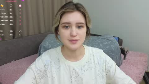 Snapshot of dusyastar chatting on 12.20.24 Dusya online show from 12.20.24