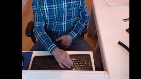 Snapshot of dutchpornking2 chatting on 01.16.25 dutchpornking2 online show from 01.16.25